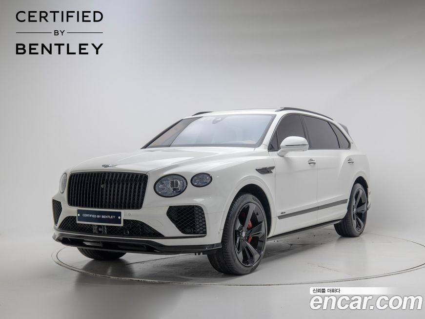 Bentley Bentayga 4.0 V8 EWB Azure, 2024
