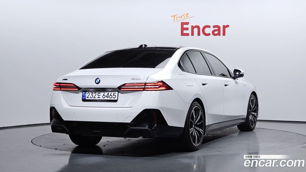 BMW 5-Series 530i xDrive M Sport, 2024