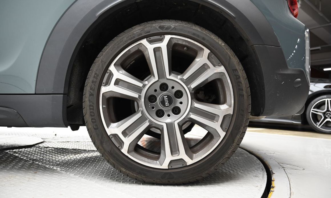 Mini Countryman ALL4 Classic Launch Pack, 2023