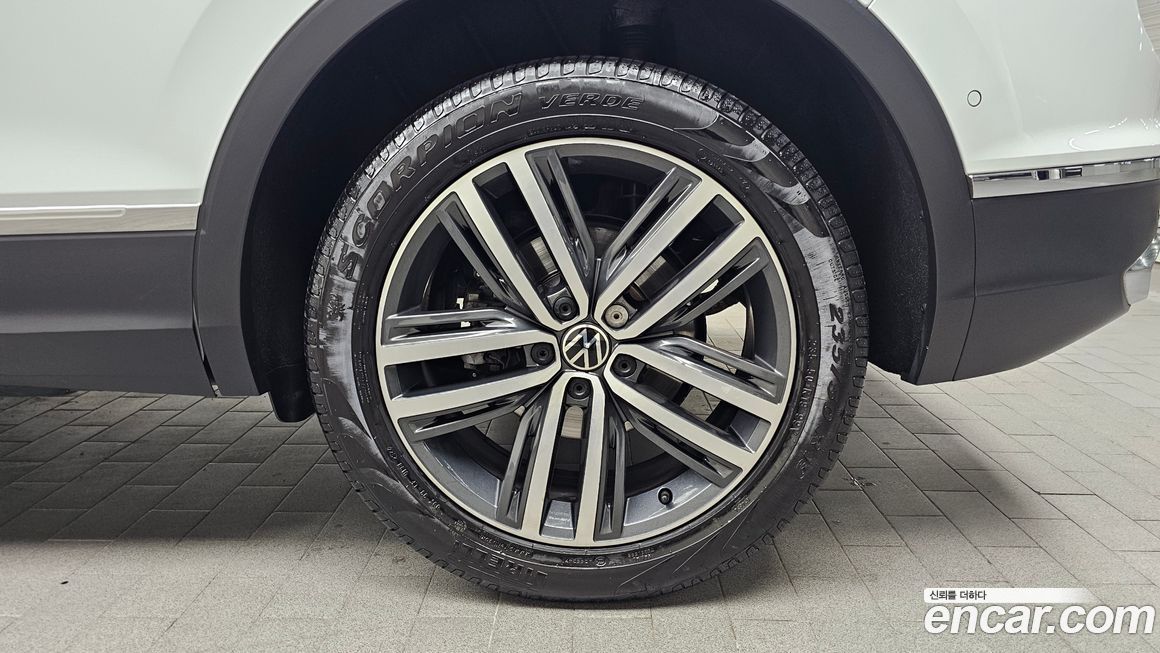 Volkswagen Tiguan 2.0 TDI 4Motion Prestige, 2022