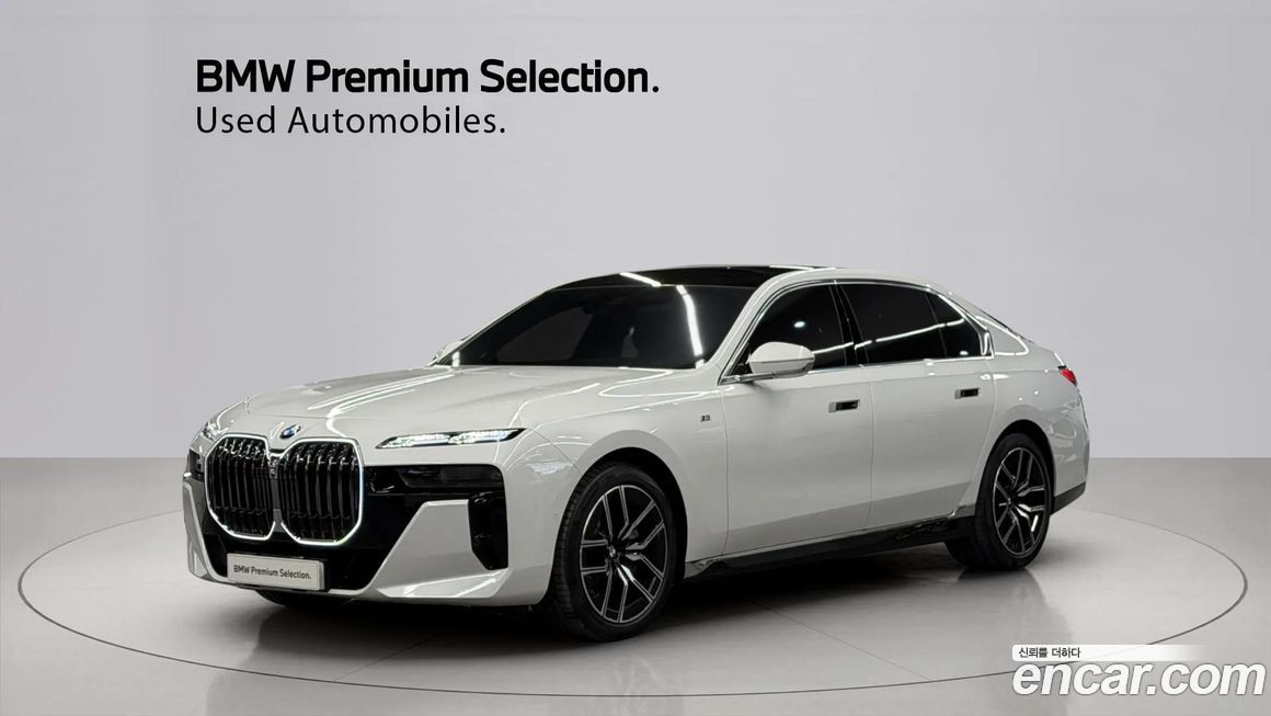 BMW 7-Series 740i xDrive M Sport, 2025