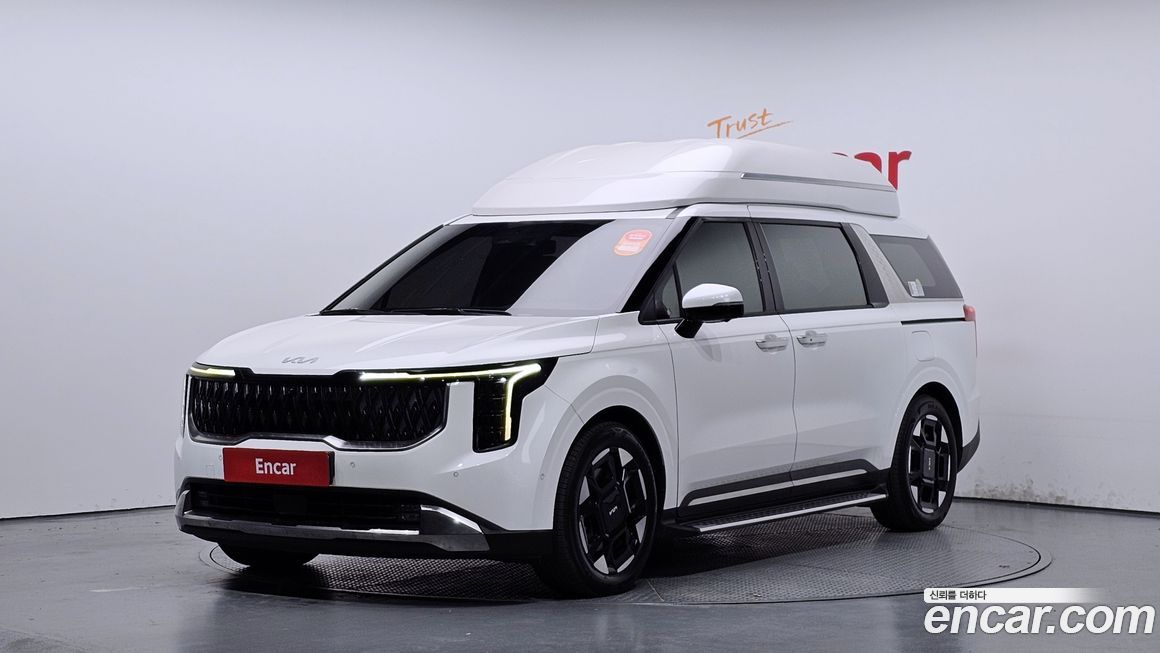 Kia Carnival 9-Seater Hi Limousine, 2024