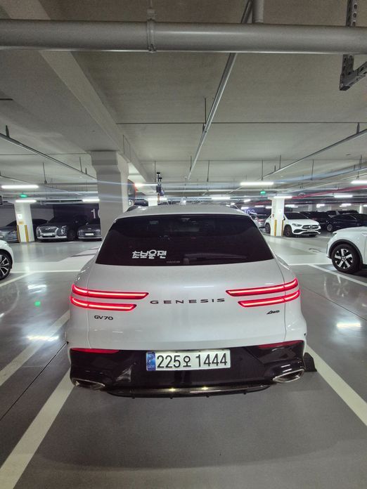Genesis GV70 2.5T Gasoline AWD, 2025