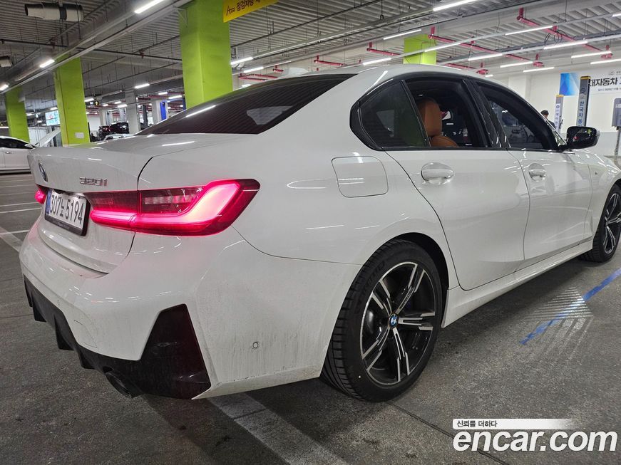 BMW 3-Series 320i M Sport, 2025