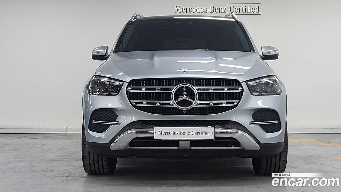 Mercedes-Benz GLE-Class GLE300d 4MATIC, 2025