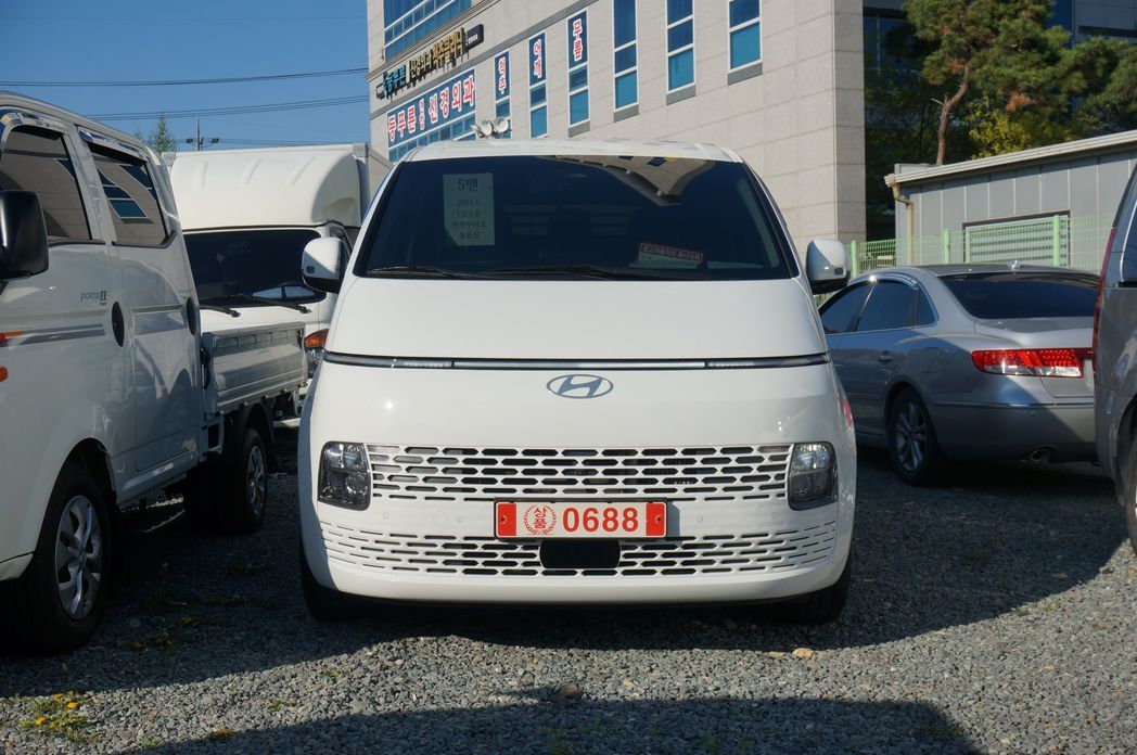 Hyundai Staria Cargo 5-Seater, 2025