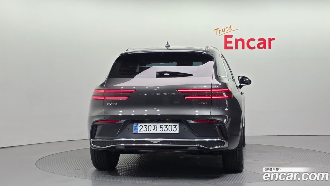 Genesis GV70 2.5T Gasoline AWD, 2025