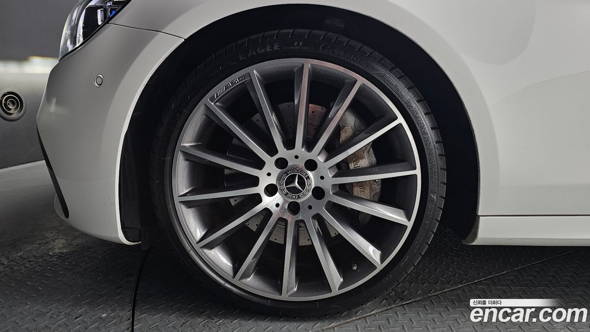 Mercedes-Benz E-Class E350 4MATIC AMG Line, 2022