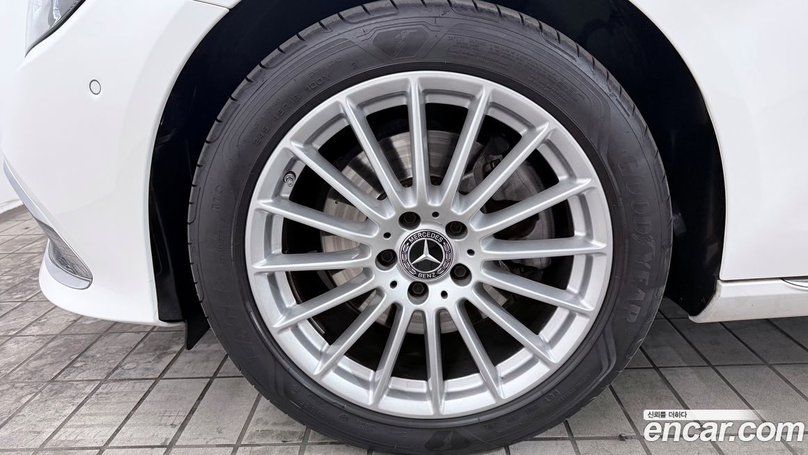 Mercedes-Benz E-Class E250 Exclusive, 2023