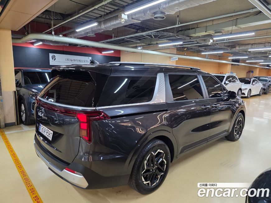 Kia Carnival 9-Seater Prestige, 2025