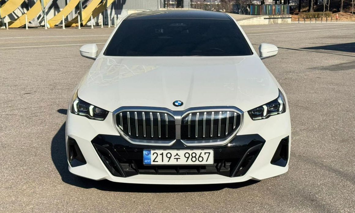 BMW 5-Series 523d xDrive M Sport, 2024