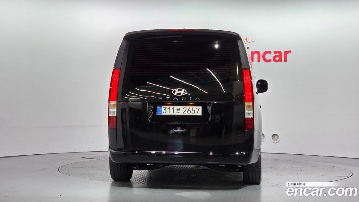 Hyundai Staria Tourer 9-Seater, 2025