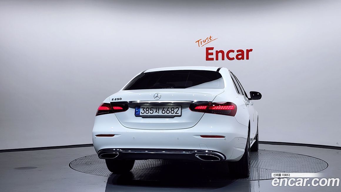 Mercedes-Benz E-Class E250 Avantgarde, 2022