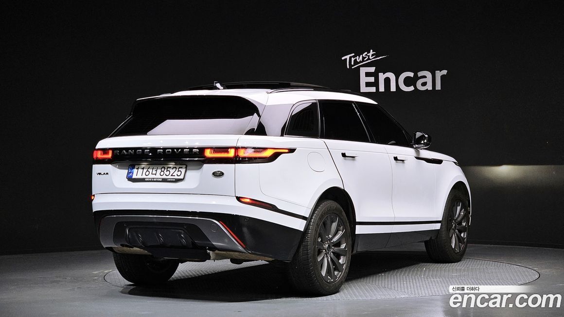 Land Rover Range Rover Velar 2.0 P250 R-Dynamic SE, 2023