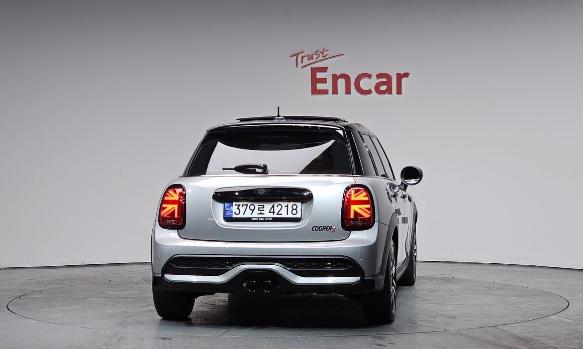 Mini Cooper 5Door Classic, 2024