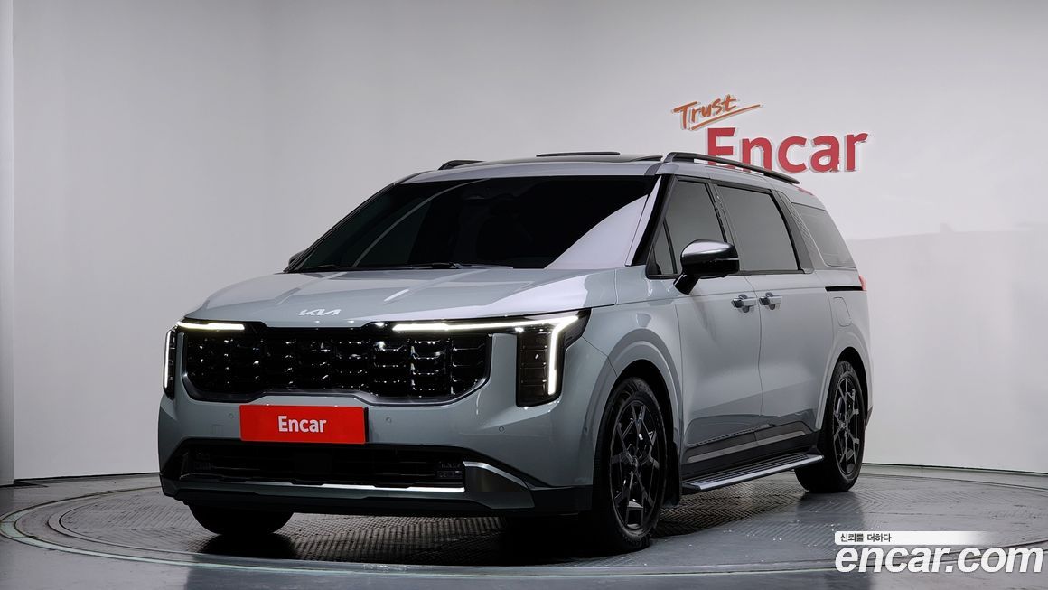 Kia Carnival 7-Seater Gravity, 2024