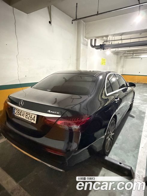 Mercedes-Benz E-Class E350 4MATIC AMG Line, 2022