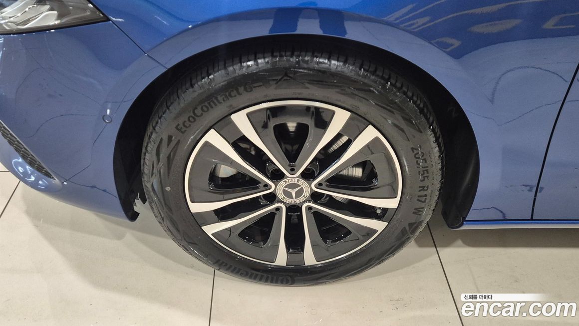 Mercedes-Benz A-Class A220 Hatchback, 2024