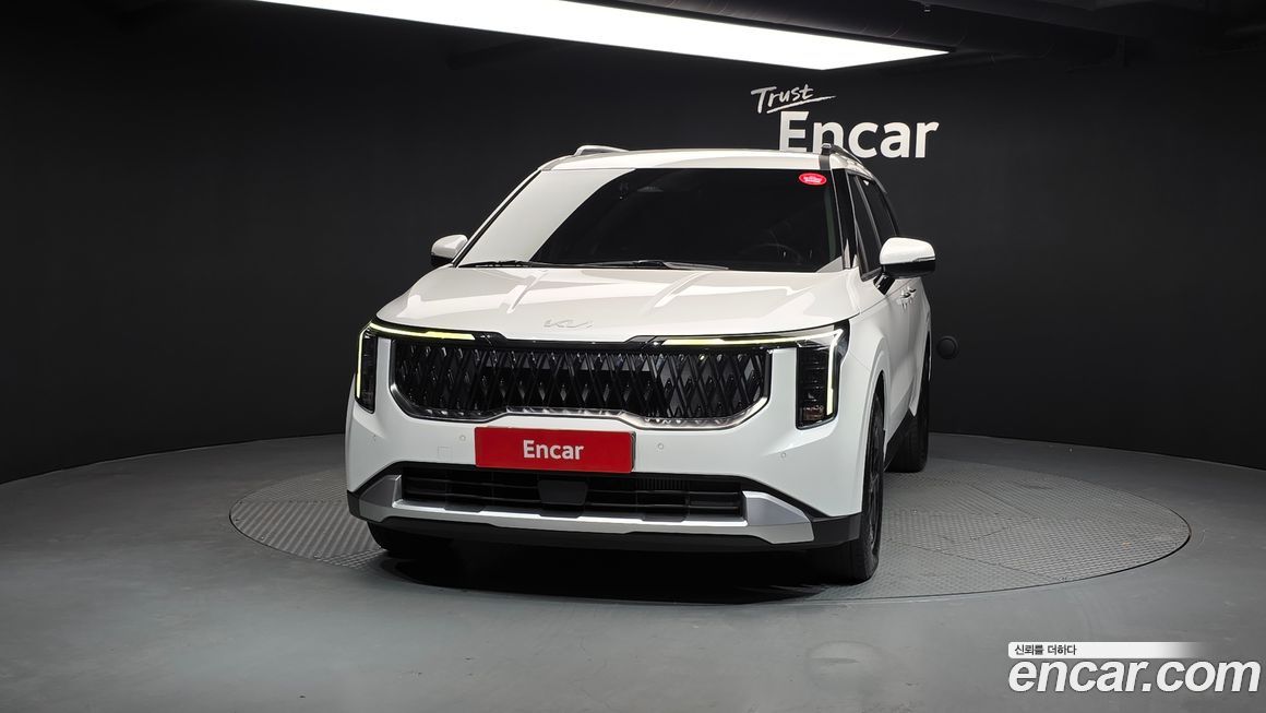 Kia Carnival 9-Seater Prestige, 2024