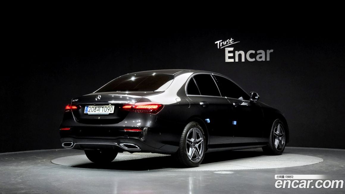 Mercedes-Benz E-Class E250 AMG Line, 2023