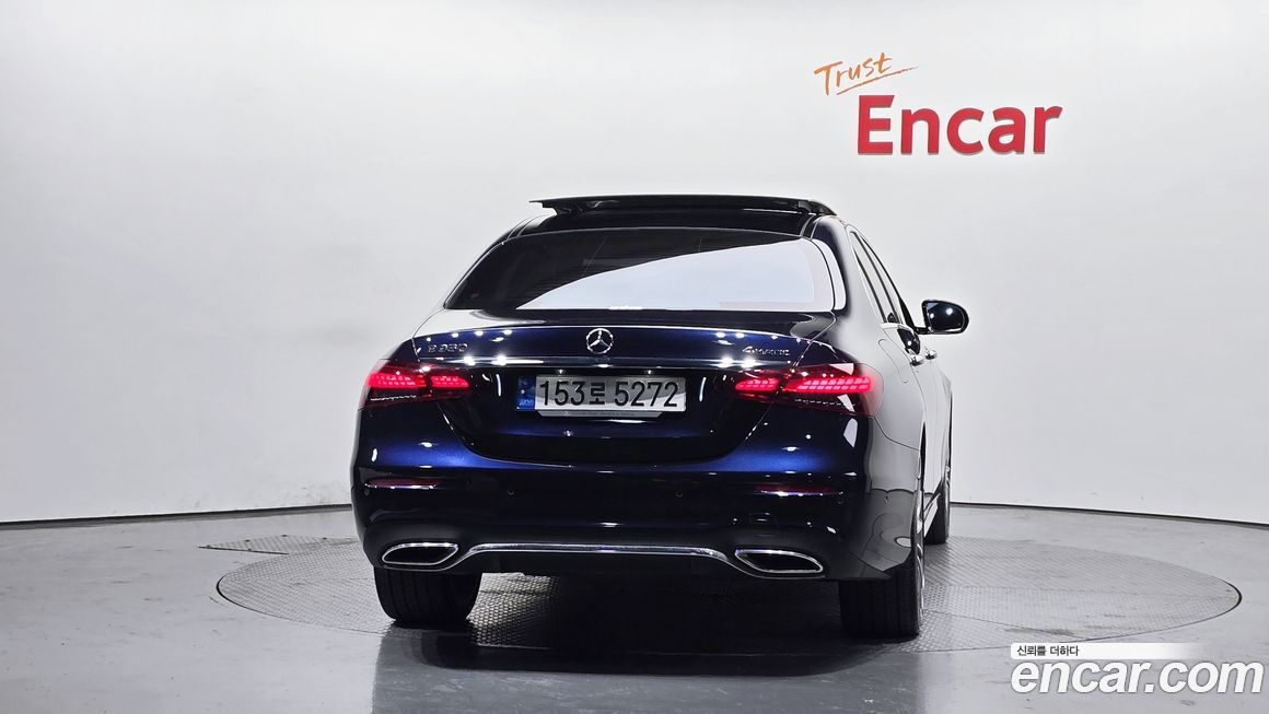 Mercedes-Benz E-Class E350 4MATIC AMG Line, 2022