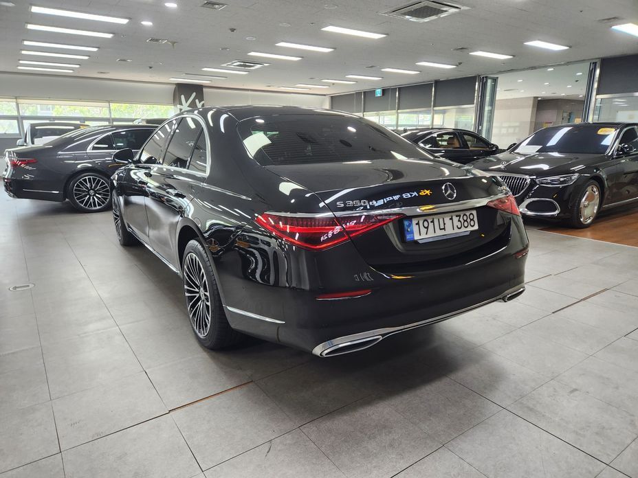 Mercedes-Benz S-Class S350 d, 2023