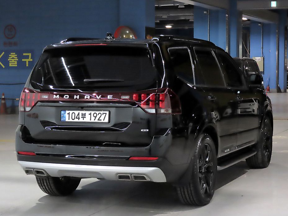 Kia Mohave Diesel 3.0 4WD 7-Seater, 2022