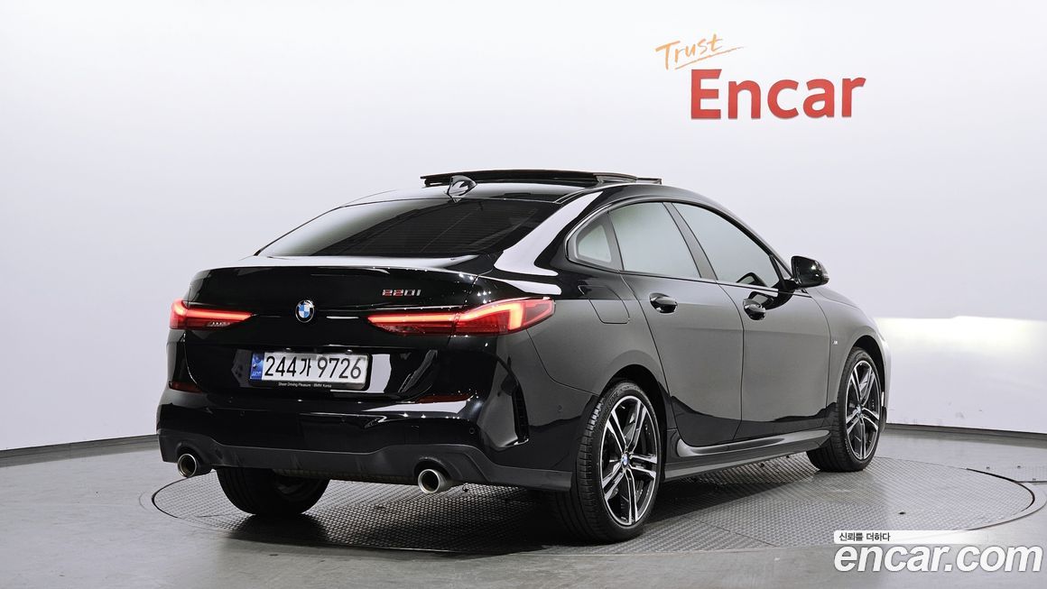 BMW 2-Series 220i M Sports, 2023