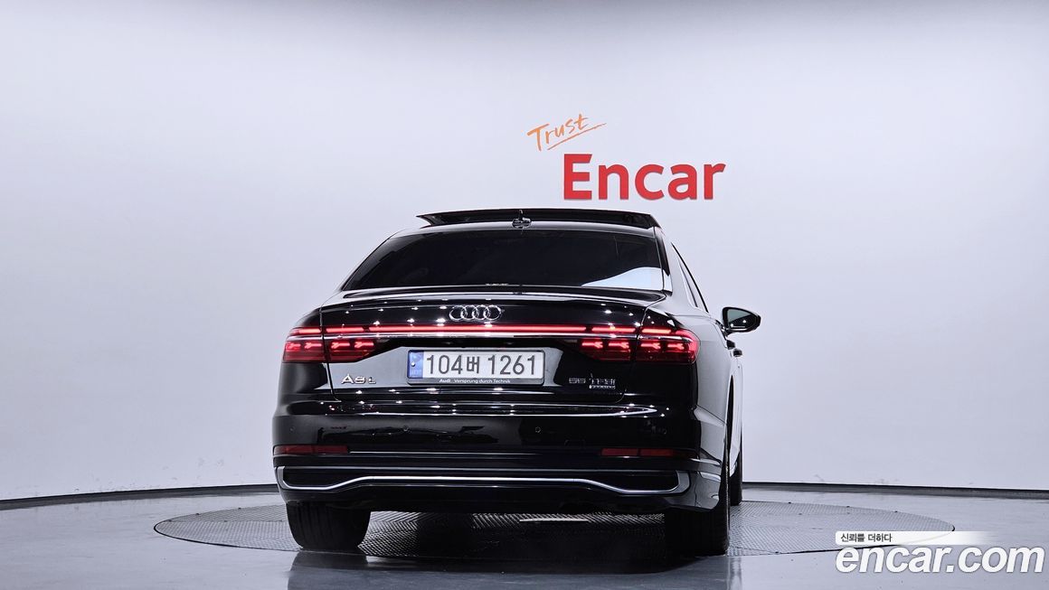 Audi A8 55 TFSI Quattro Premium LWB, 2023
