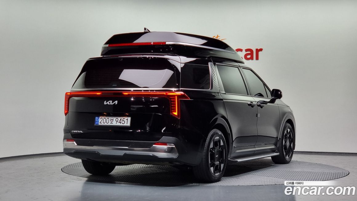 Kia Carnival 9-Seater Hi Limousine, 2024