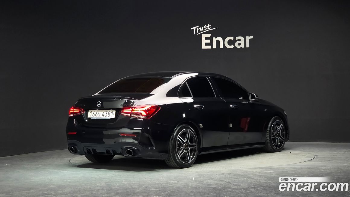 Mercedes-Benz A-Class AMG A35 4MATIC Sedan, 2022