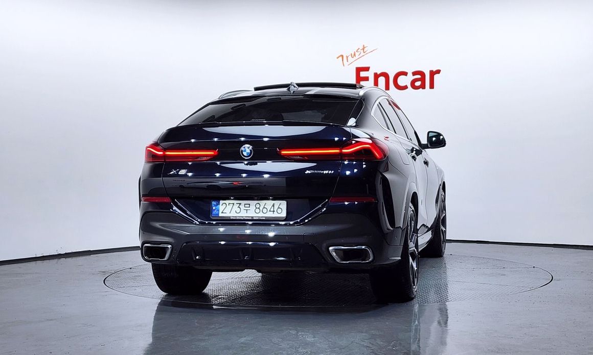 BMW X6 xDrive40i M Sport, 2023