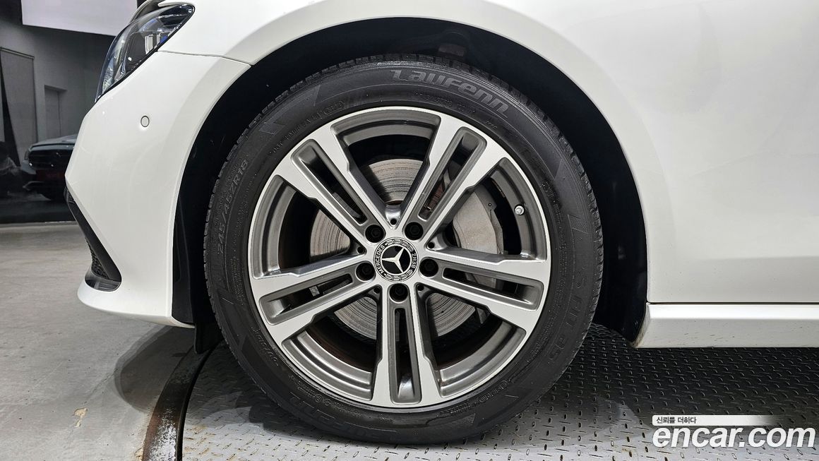 Mercedes-Benz E-Class E350 4MATIC Avantgarde, 2022