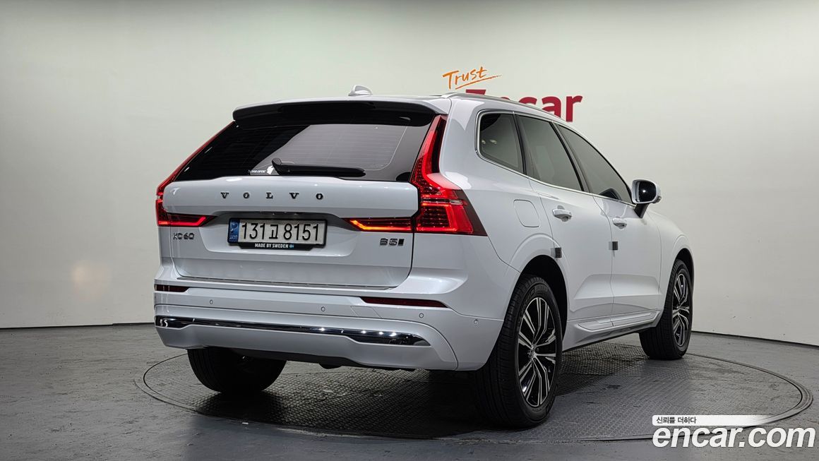Volvo XC60 B5 Inscription, 2022