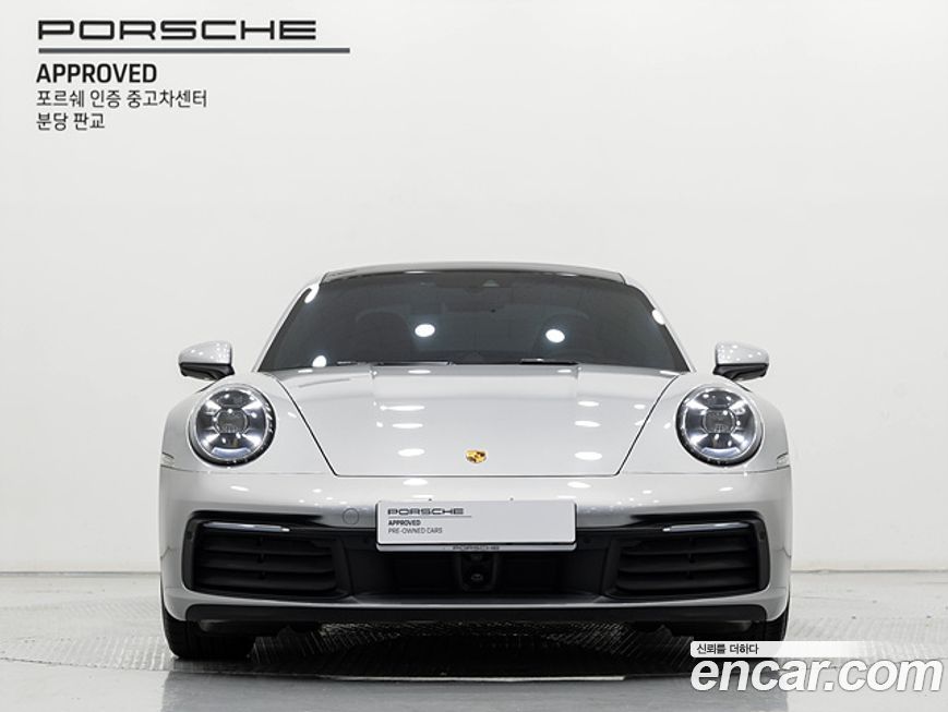 Porsche 911 Carrera 4, 2024