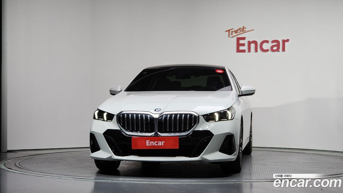 BMW 5-Series 520i M Sport, 2024