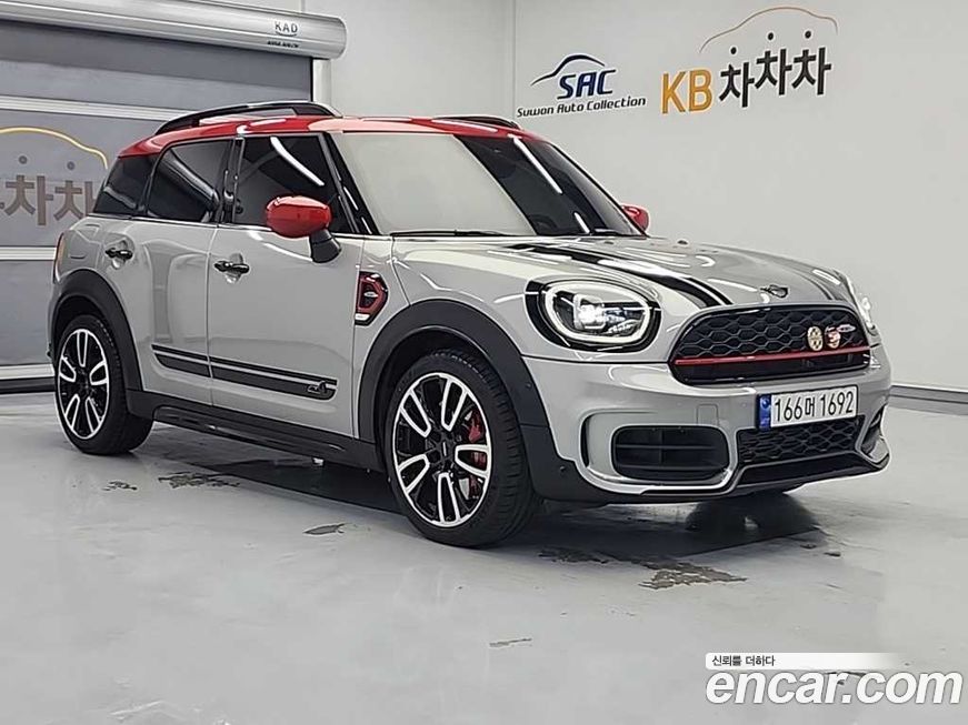 Mini Countryman JCW Launch Pack, 2023