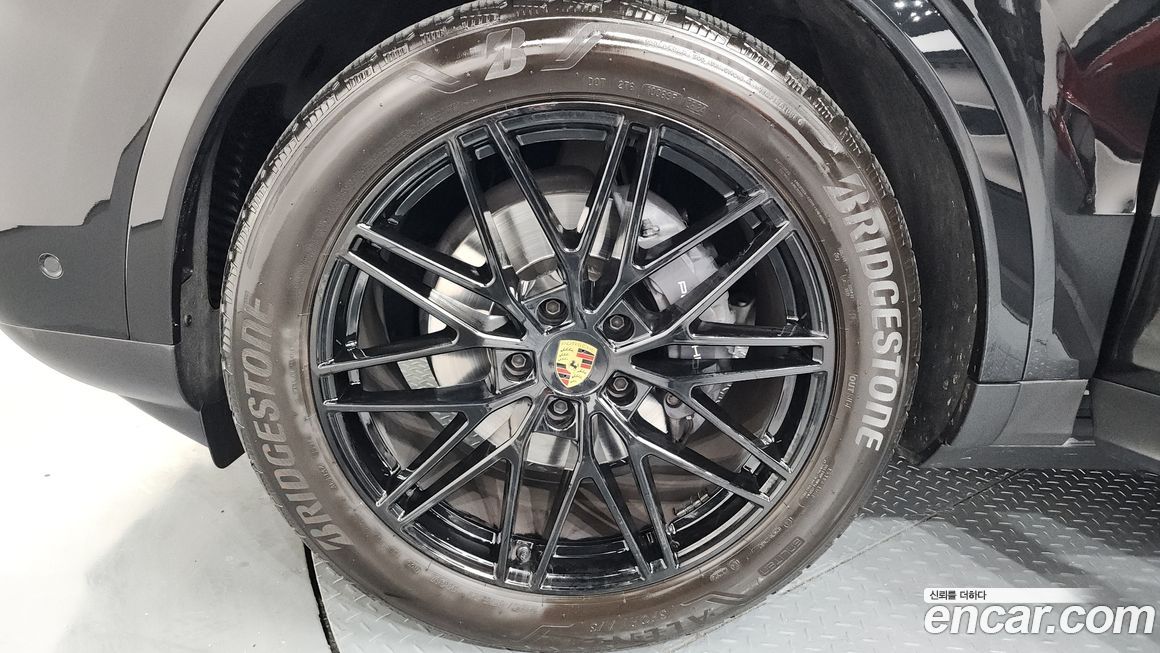 Porsche Cayenne 3.0 Coupe, 2024