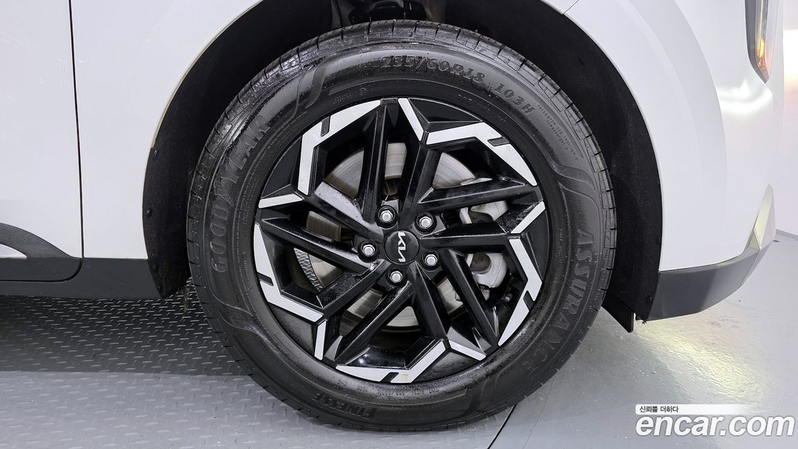 Kia Carnival 9-Seater Noblesse, 2024