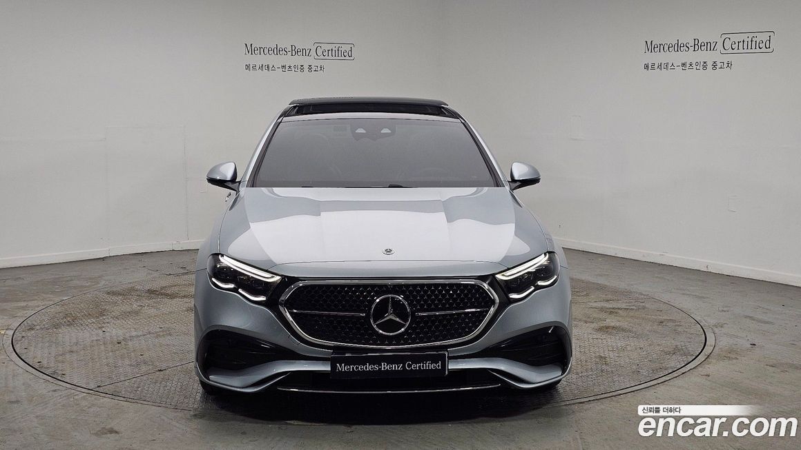 Mercedes-Benz E-Class E300 4MATIC AMG Line, 2024