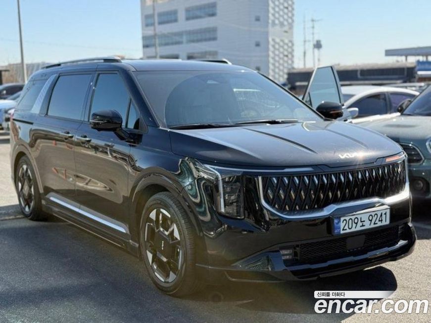 Kia Carnival 7-Seater Hi Limousine (Special Vehicle), 2024