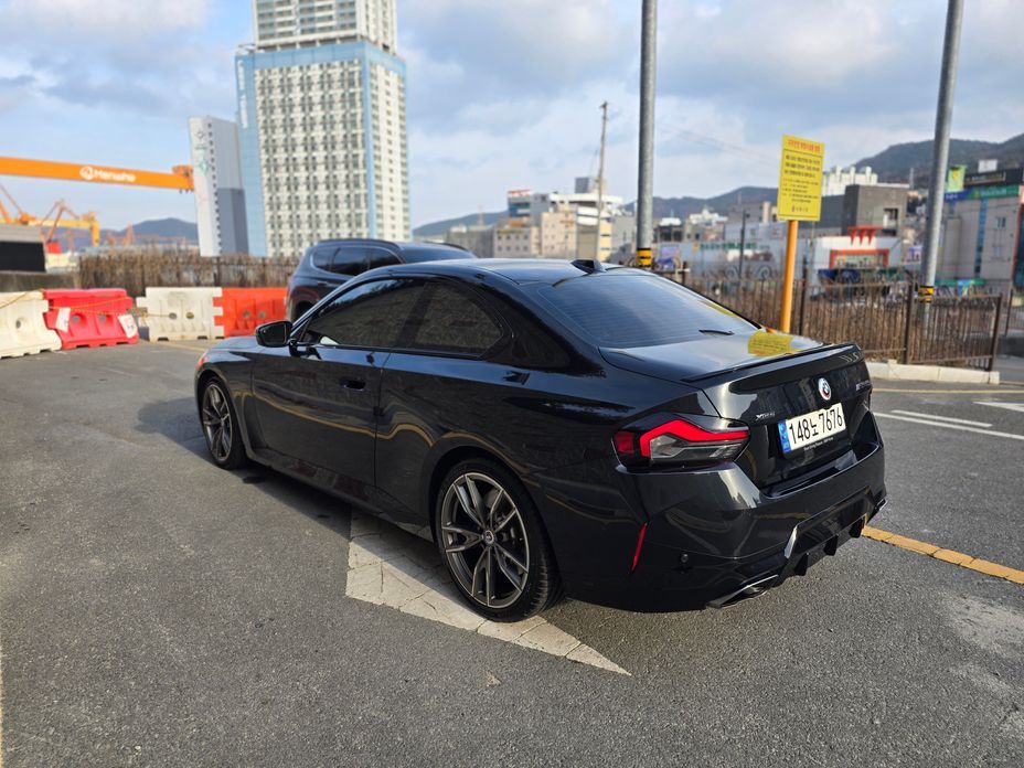 BMW 2-Series M240i xDrive Coupe, 2023