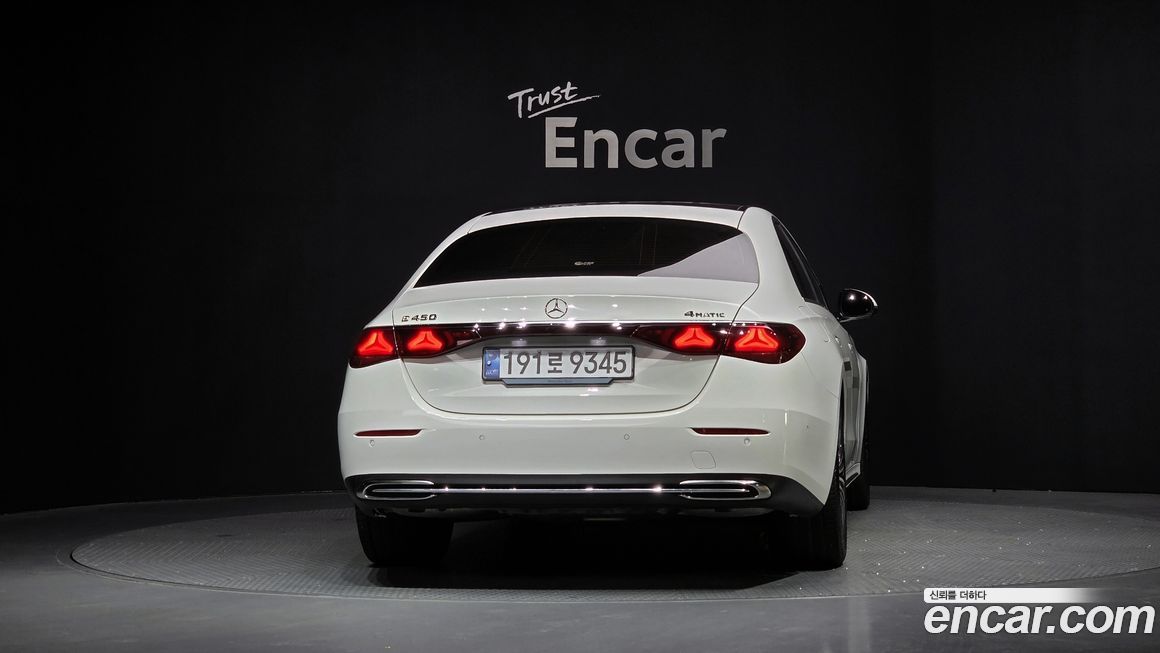 Mercedes-Benz E-Class E450 4MATIC Exclusive, 2024
