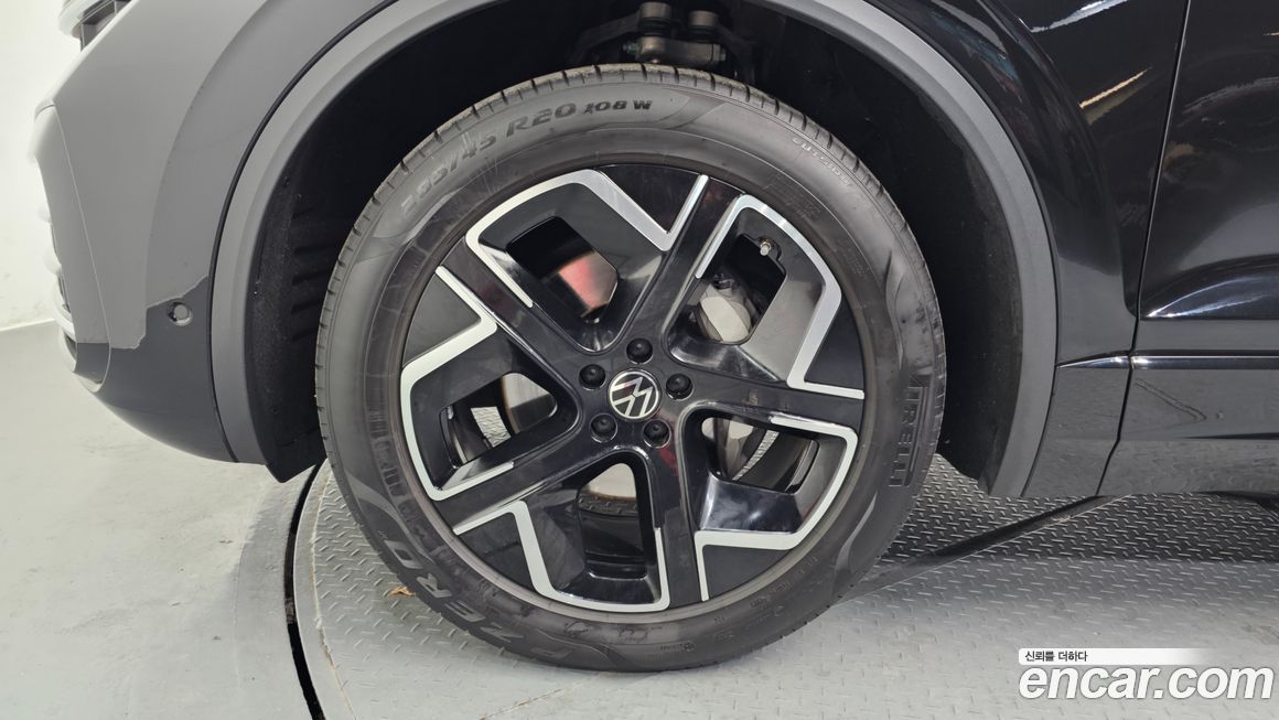 Volkswagen Touareg 3.0 TDI Prestige, 2024