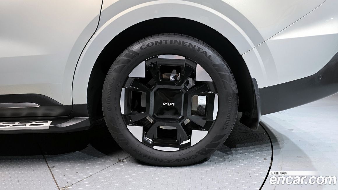 Kia Carnival 9-Seater Signature, 2025