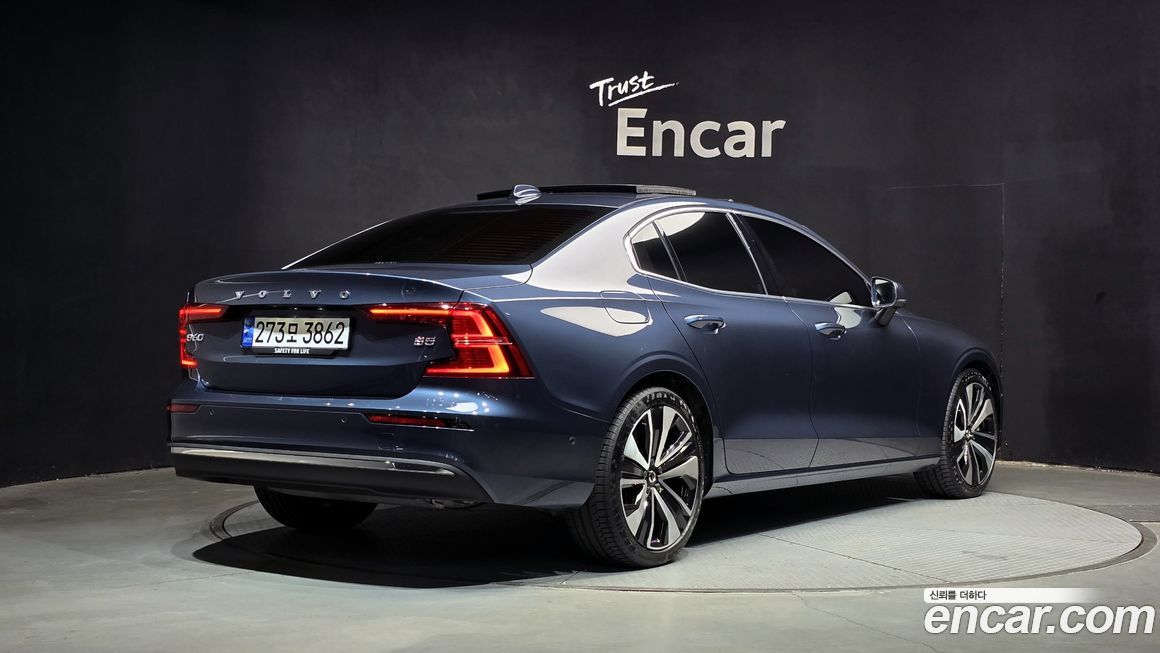 Volvo S60 B5 Ultimate Bright, 2023