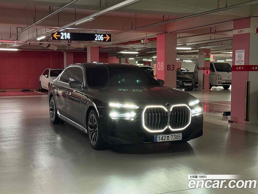 BMW 7-Series 740d xDrive M Sport, 2025