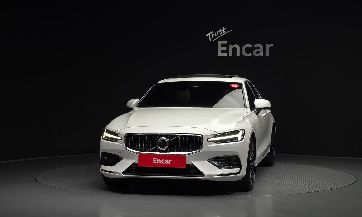 Volvo S60 B5 Ultimate Bright, 2024