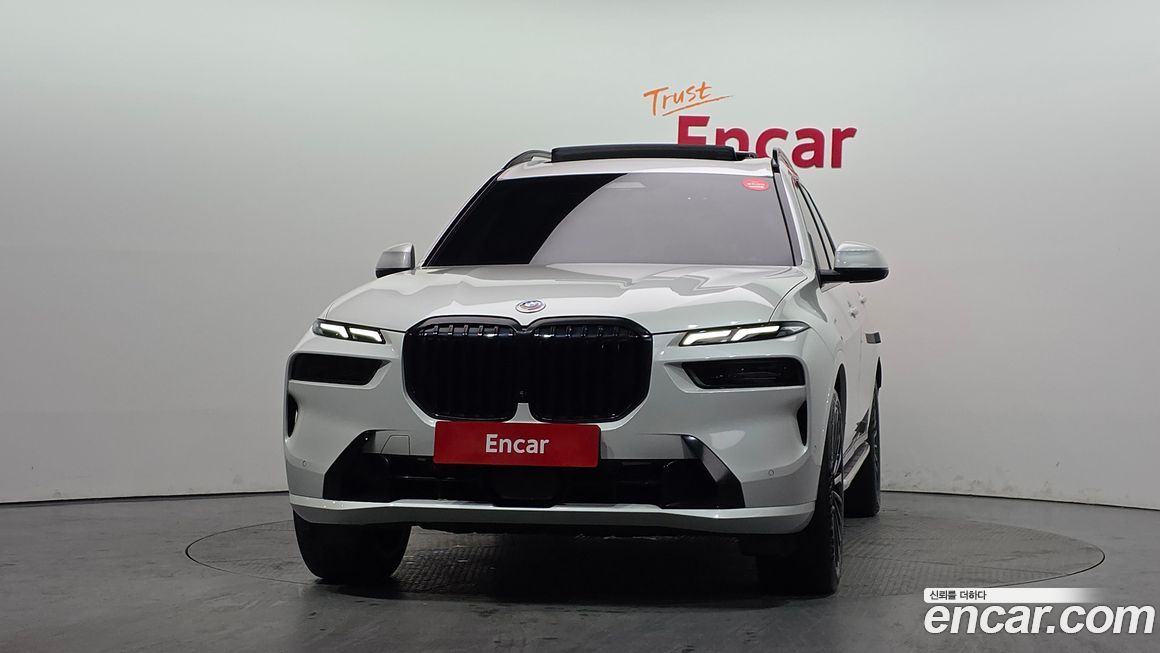 BMW X7 xDrive 40i Design Pure Excellence 7-Seater, 2024