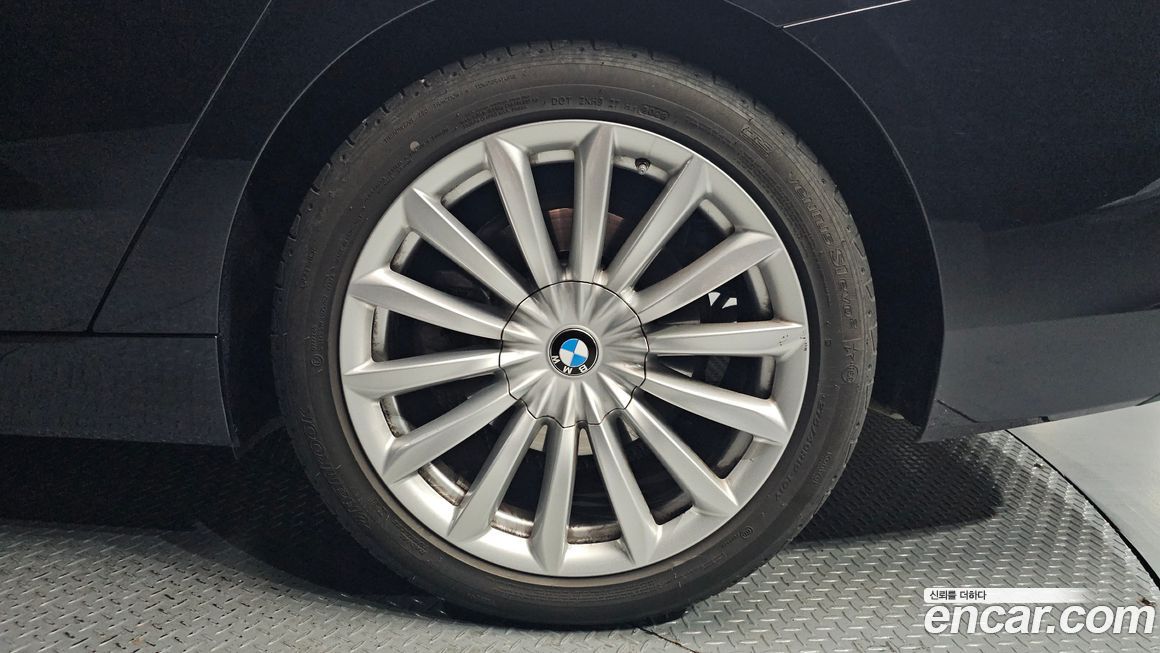 BMW Gran Turismo 630i xDrive Luxury, 2024